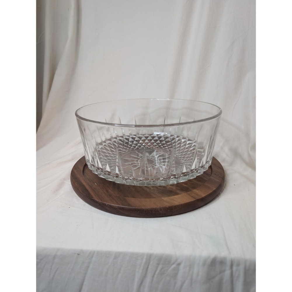 Arcoroc USA  Clear Glass‎ Diamond Starburst"Large Bowl Vintage Crystal Bowl